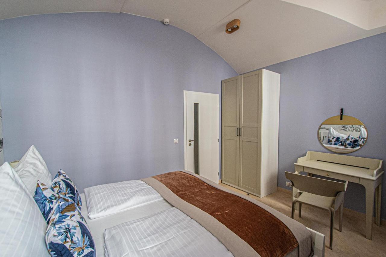 Modern And Spacious Apartments In City Center — Photos 2