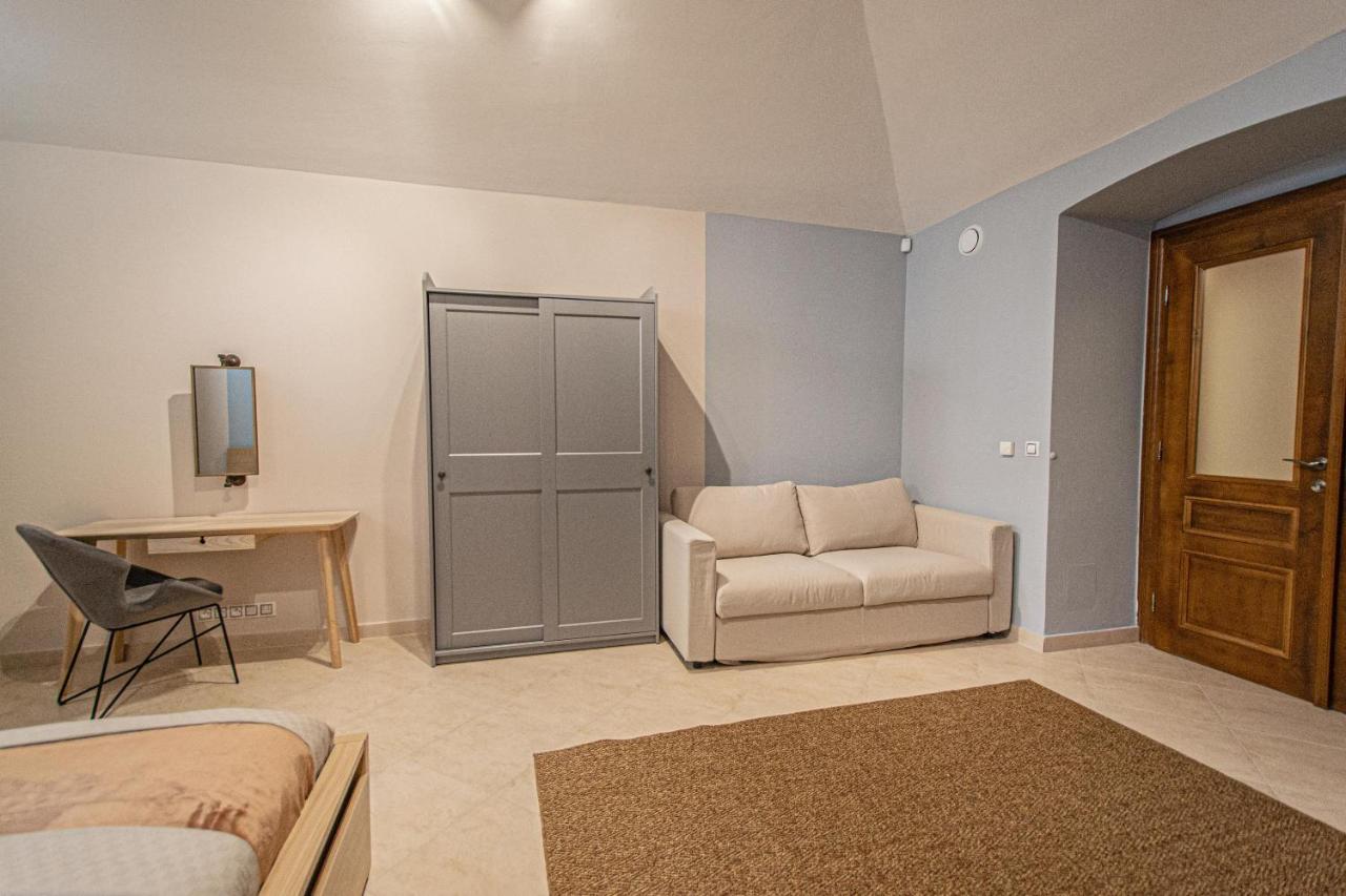 Modern And Spacious Apartments In City Center — Photos 1